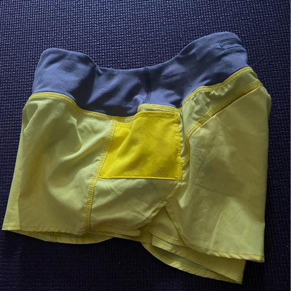 Rabbit Run “Mountain Climbers” Trail Pocket Race Shorts in Golden Kiwi Yellow - Picture 7 of 16